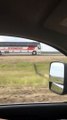 Ce conducteur filme un bus qui roule à contre-sens sur l'autoroute