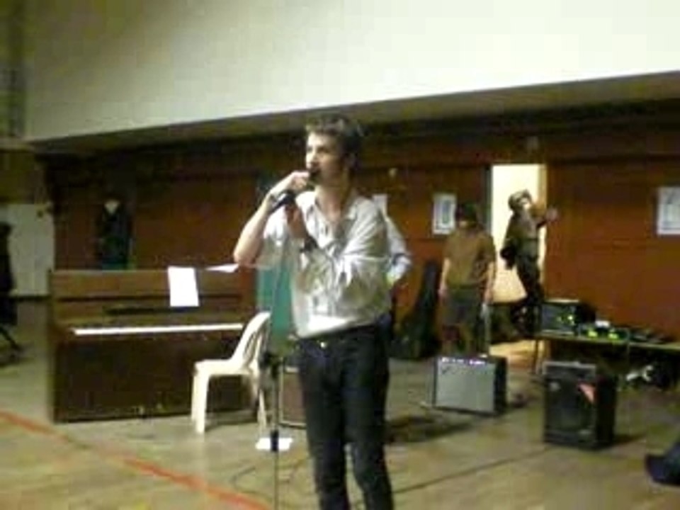 concert la merci - The Pink Diamonds