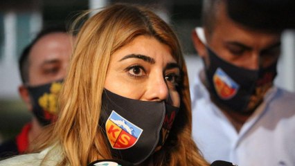 Kayserispor’da gerginlik! Berna Gözbaşı’nın üzerine yürüdü