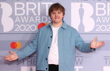 'I've put on love handles': Lewis Capaldi gains stone in lockdown