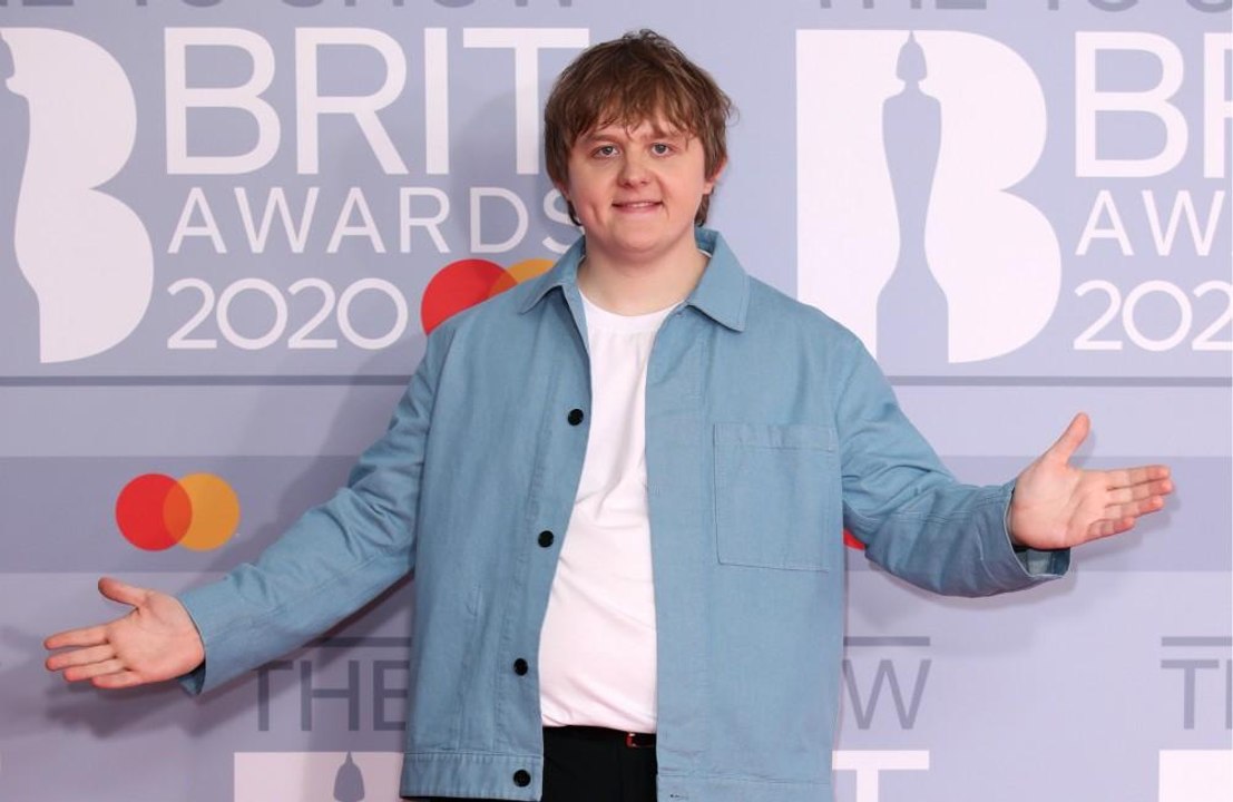 'I've put on love handles': Lewis Capaldi gains stone in lockdown