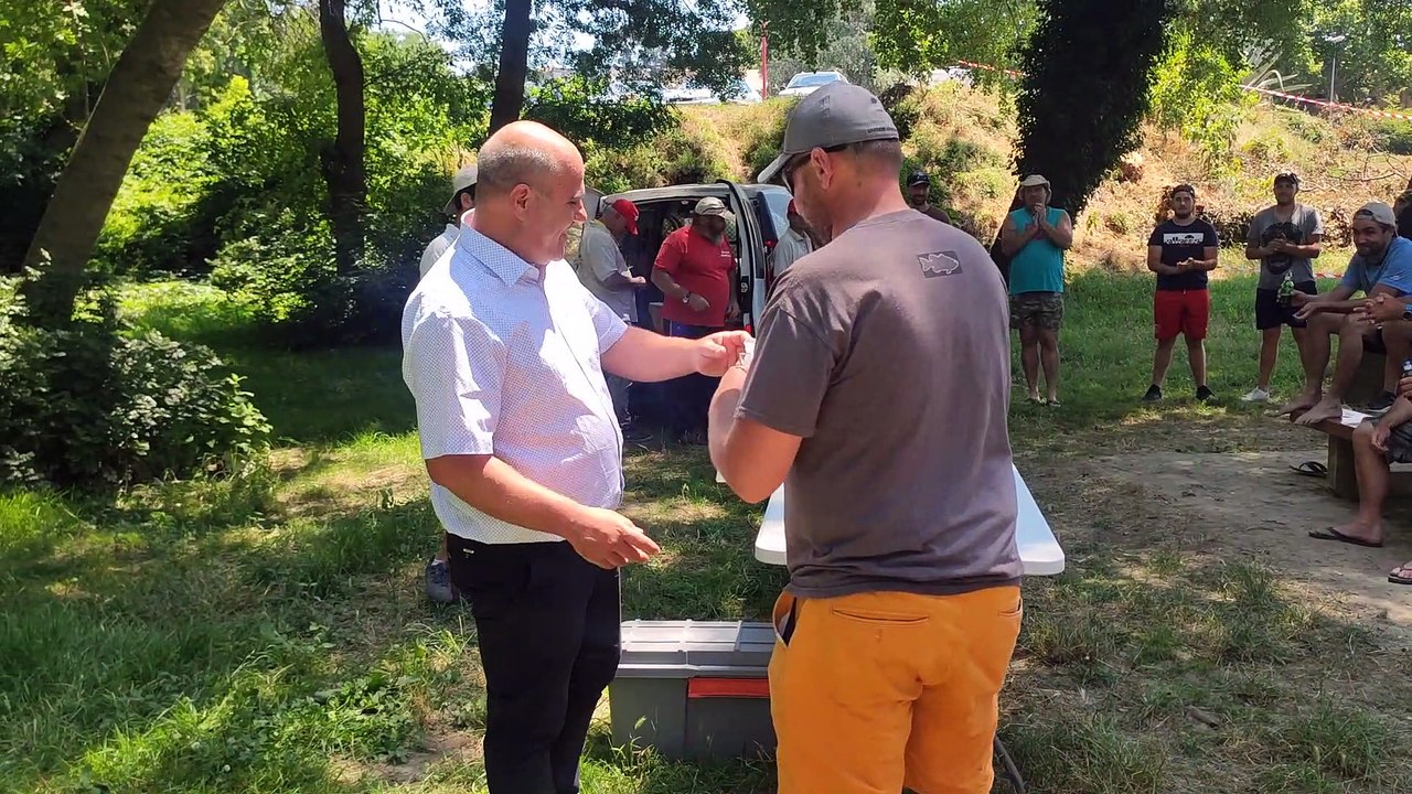 Montfrin : remise des prix du concours "ça float pour nous"