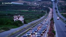 Huge traffic jam in Greece as thousands of tourists and locals return from weekend vocations in Halkidiki beaches