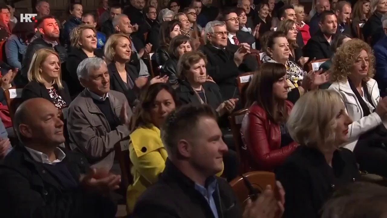 Stoji grad