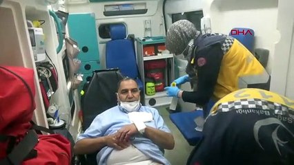 Trafikteki silahlı saldırıda, yolda yürüyen kişi yaralandı