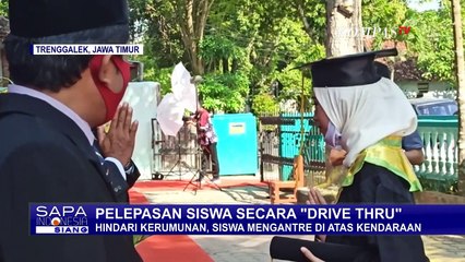 Unik! Wisuda Dengan Cara Drive Thru, Protokol Kesehatan Tetap Diutamakan