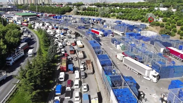 Bayrampaşa Sebze ve Meyve Hali’nde yoğunluk