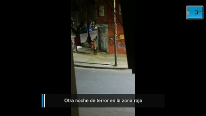 Otra noche de terror con peleas y un incendio en la Zona Roja