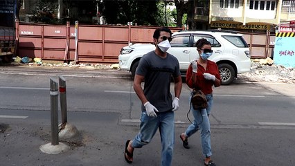 Rajkummar Rao spotted with Girlfriend Patralekhaa in Lockdown; Watch Video | FilmiBeat