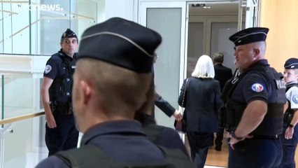 François Fillon condenado a 5 anos de prisão