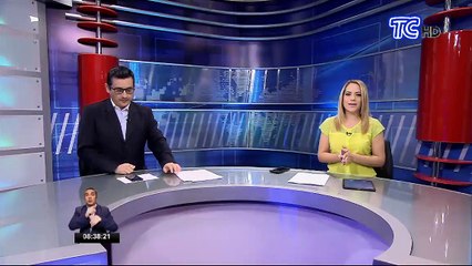 Un hombre fue captado intentando robar una moto dentro de una casa