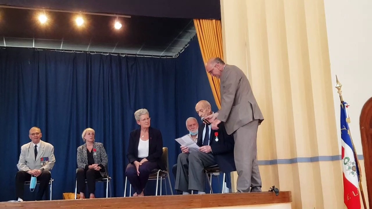 Le discours de remerciement de Guy Lescarret, après qu'il ait été décoré chevalier de la légion d'honneur