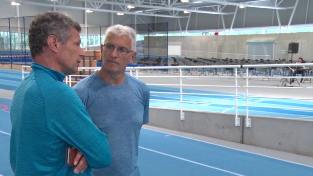 Athlétisme: premier entraînement des frères Borlée avec Guy Ontanon