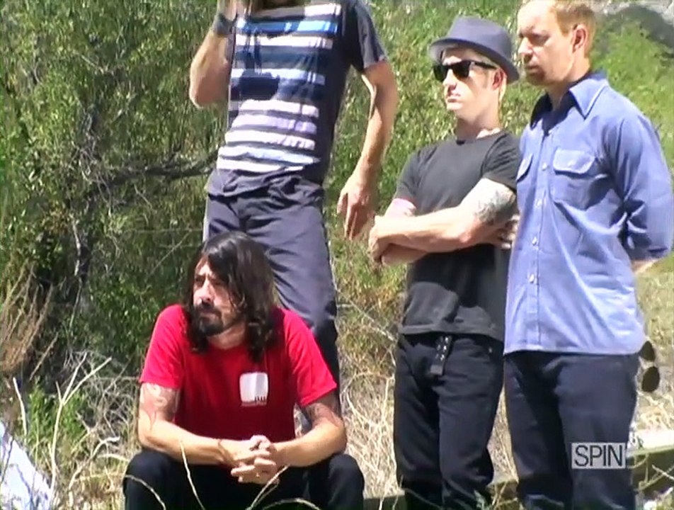 Behind The Cover: Foo Fighters