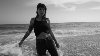 Donna Missal - How Does It Feel (Lyric Video)