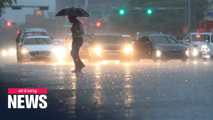 Скачать видео: S. Korea reports damage due to heavy rain and strong winds overnight