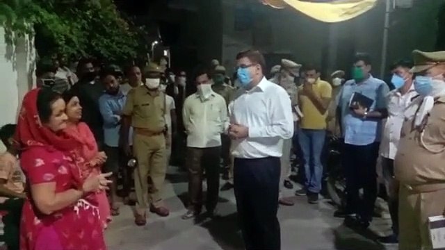 UP: मुरादाबाद में केबिल व्यवसायी दंपत्ति की हत्या, पालतू डॉगी ने रिश्तेदारों को दी सूचना