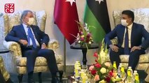 Milli Savunma Bakanı Hulusi Akar'ın Libya Mitiga Havalimanı'nda askeri törenle karşılandı