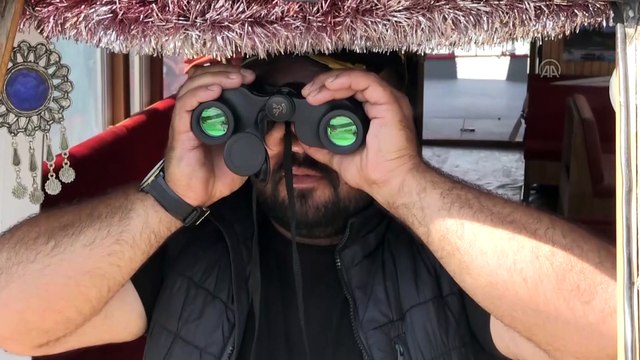 Van Gölü'nde kaybolduğu ihbar edilen teknenin aranmasına devam ediliyor (2)
