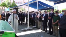 Diyanet İşleri Başkanı Erbaş, bir yakınının cenaze namazını kıldırdı - SİVAS