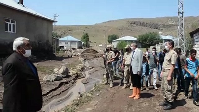 Selde 2 bin dekar tarım arazisi zarar gördü, 2 ahır yıkıldı - AĞRI