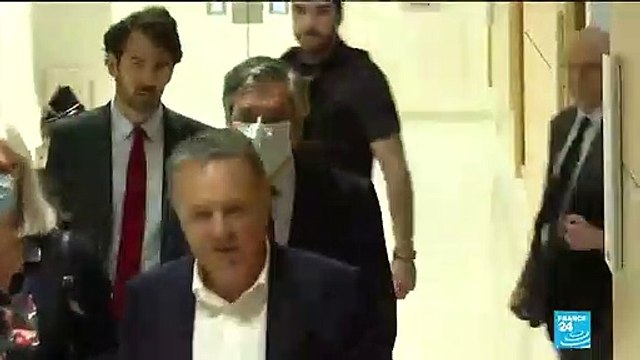 François Fillon condamné à cinq ans de prison, dont deux ferme; son épouse Pénélope à trois ans avec sursis