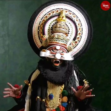 Kerala artistes create awareness on COVID-19 through Kathakali