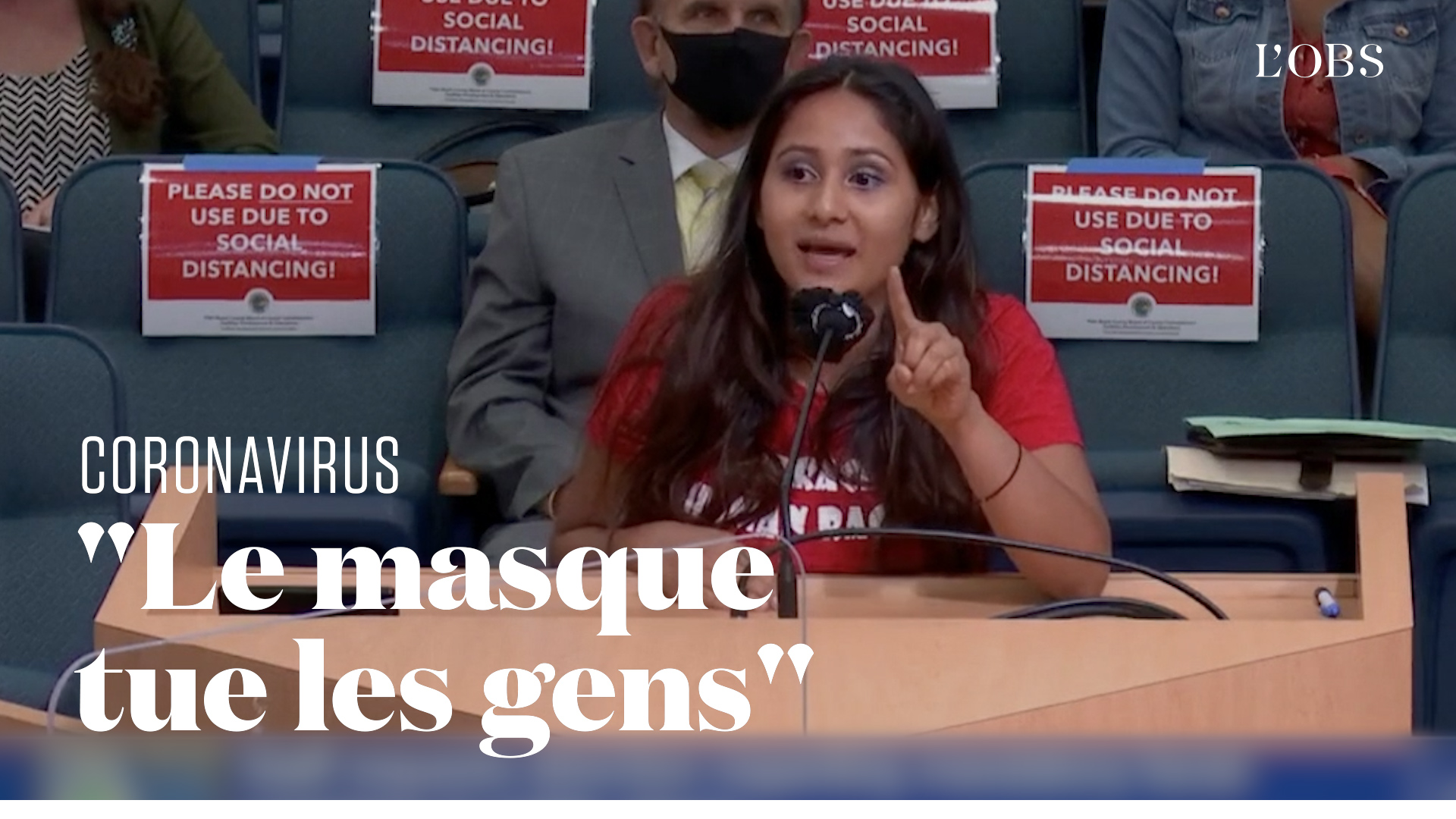 Cette Américaine avance des théories complotistes pour justifier son refus de porter un masque