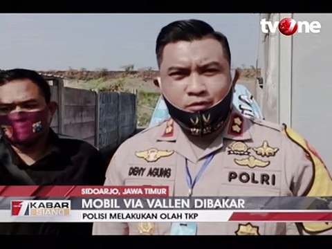 Polisi Lakukan Olah TKP Terbakarnya Mobil Via Vallen