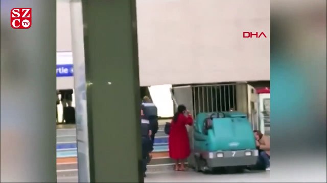 Fransa'nın başkenti Paris'te asılsız silahlı saldırı ihbarı paniğe neden oldu