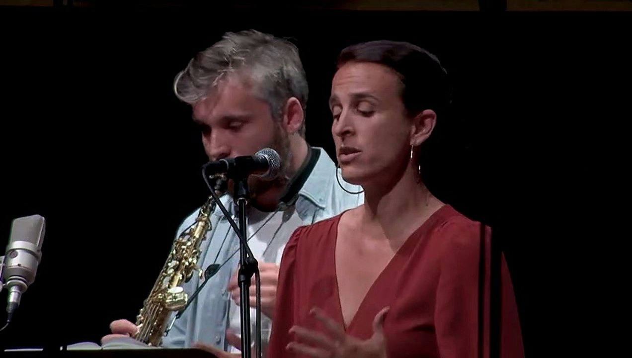 Les Frivolités Parisiennes : Give him the Ooh-La-La (C. Porter)