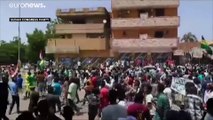 شاهد: عشرات الآلاف يتظاهرون من أجل تحقيق مطالب الثورة السودانية