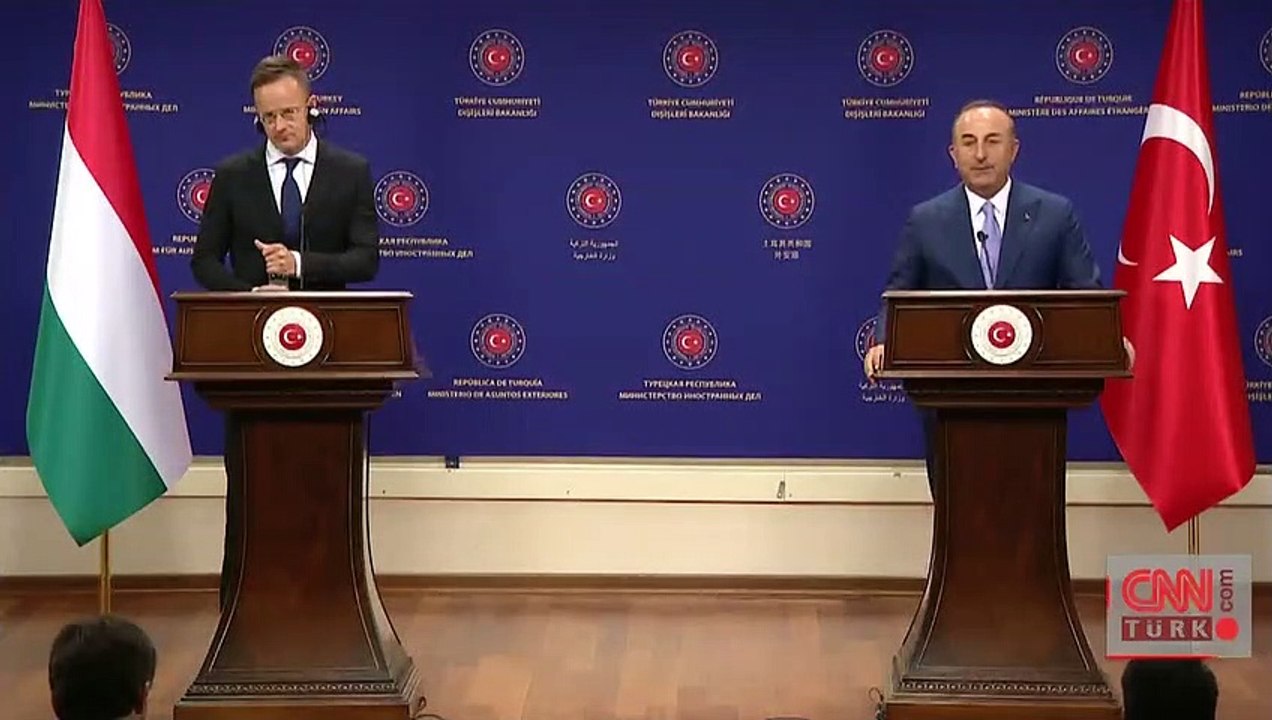 Son dakika... Çavuşoğlu'ndan Macron'a tepki: Fransa bir darbeciyi destekliyor | Video