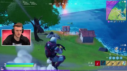 Fortnite added a FLARE Gun!