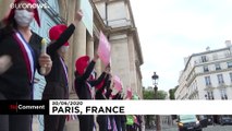 تجمع فعالان اخلاق زیستی مقابل پارلمان فرانسه
