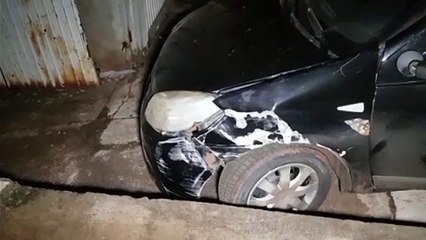 Logo após comprar carro, homem se envolve em acidente no Bairro Alto Alegre