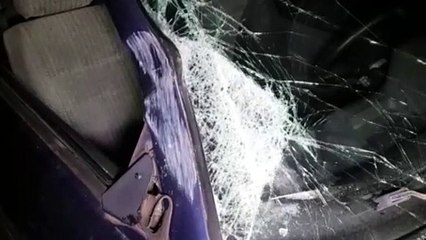 Temporal: Poste cai em cima de veículo na rodovia PR-180, continuação da Avenida Piquiri