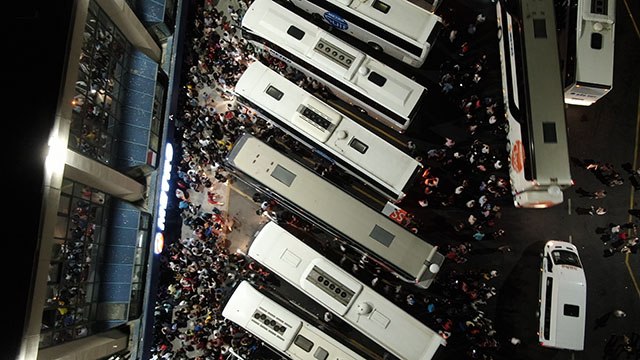 Otogarda yasağa rağmen asker uğurlama böyle görüntülendi