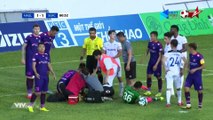 Huỳnh Tấn Tài bất tỉnh trên sân khiến cả HAGL và Sài Gòn FC thót tim! - NEXT SPORTS