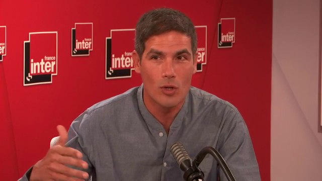 Mathieu Gallet : La voix permet de faire d'autres choses à la fois : les gens qui sont en train de nous écouter, on les accompagne par la voix