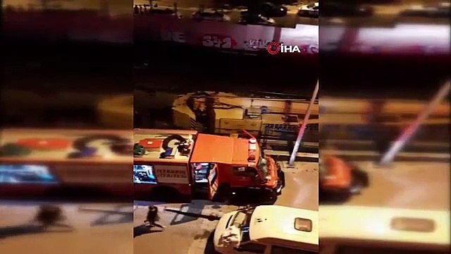 Büyük patlama sesi duyuldu! Marmaray'da trenin üzerine çıkıp yüksek gerilim hattına dokundu