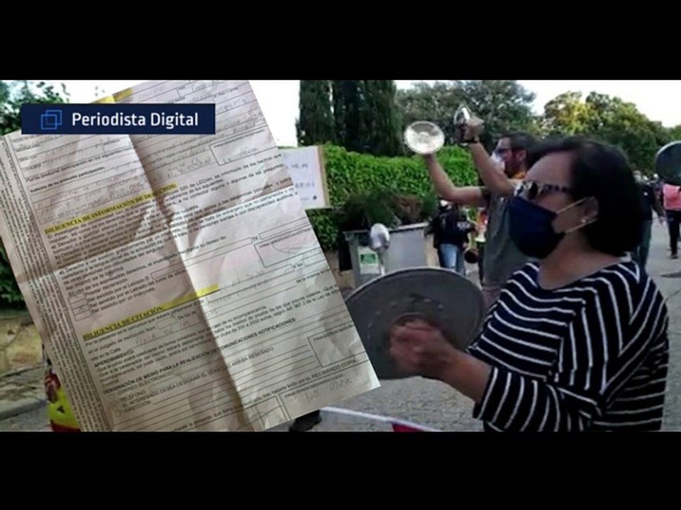 El relato de una de las vecinas de Galapagar detenidas por poner el himno frente al casoplón de Pablo Iglesias