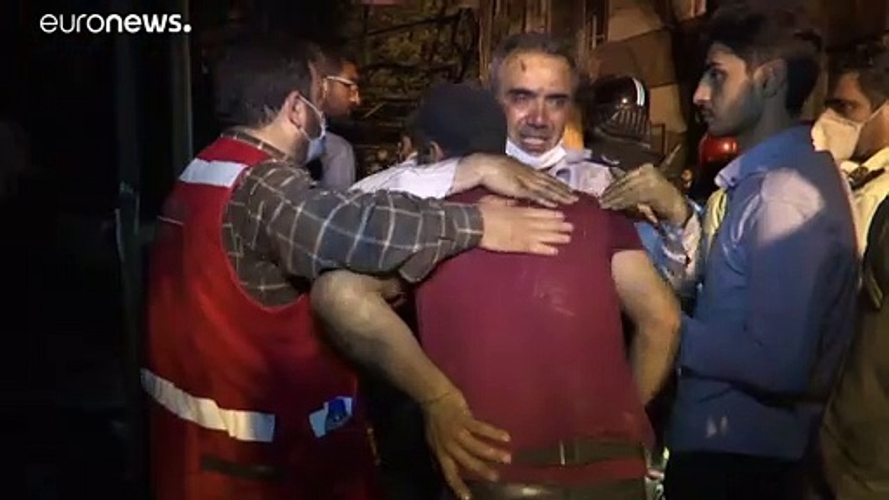 Bei einer Explosion in Teheran sind zahlreiche Menschen ums Leben gekommen