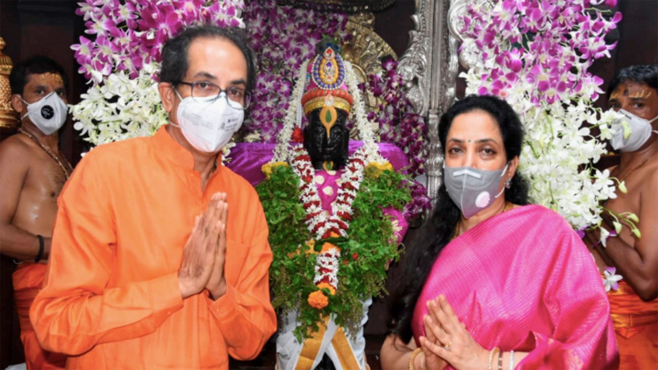 CM Uddhav offer prayers at Vithoba Temple in Pandharpur