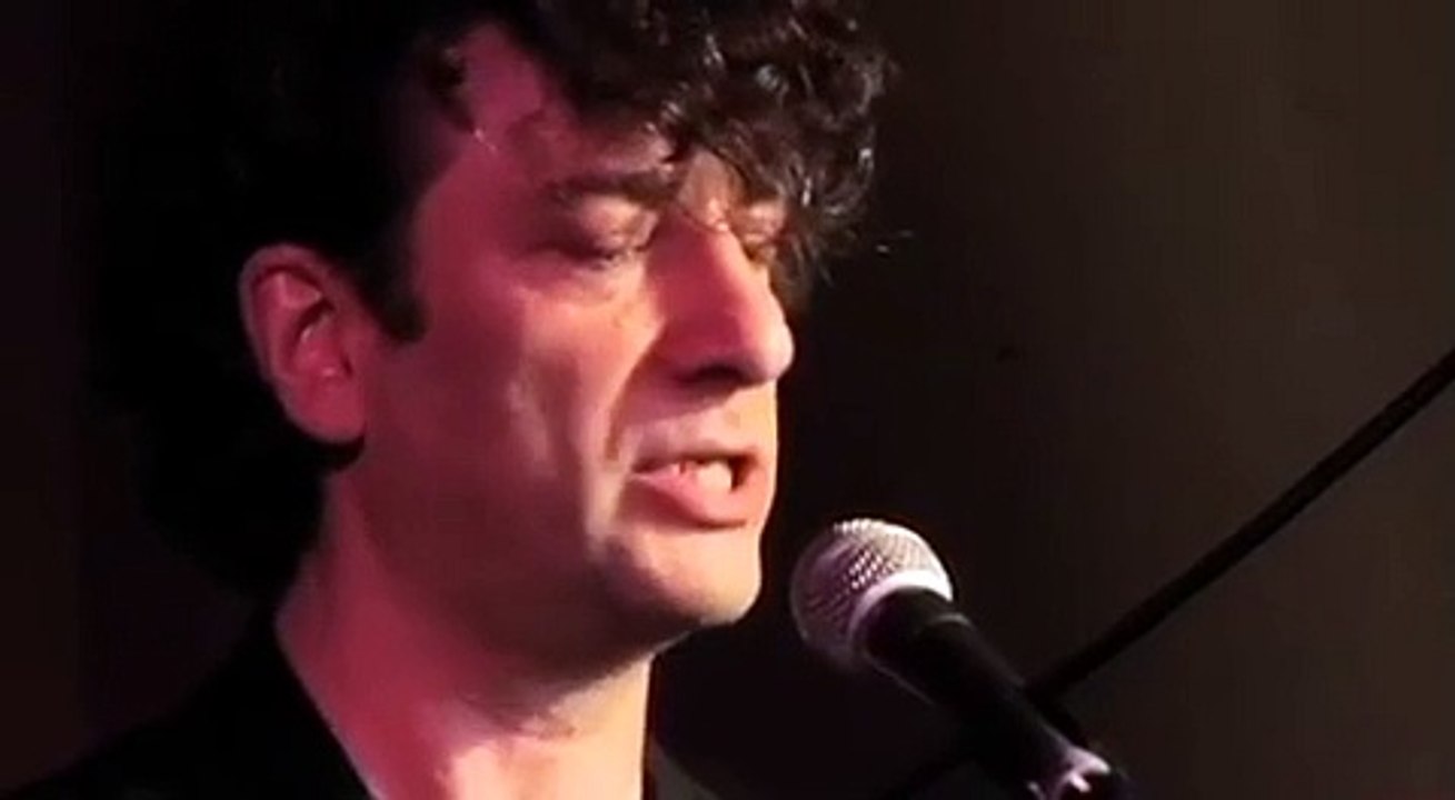 Neil Gaiman, "Feminine Endings"