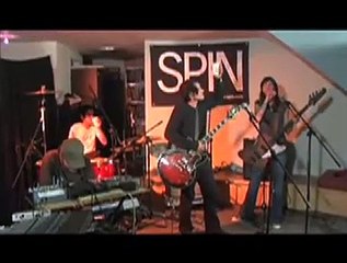 Silversun Pickups, "Kissing Families"