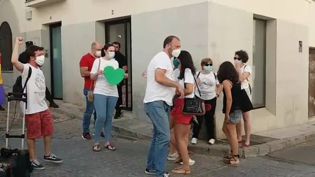 Docentes se manifiestan en Badajoz contra los recortes educativos