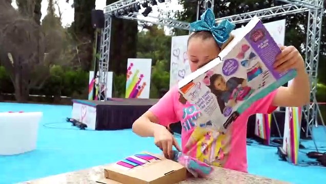 TESTING JOJO SIWA TOYS! (JoJo Bow Maker!)