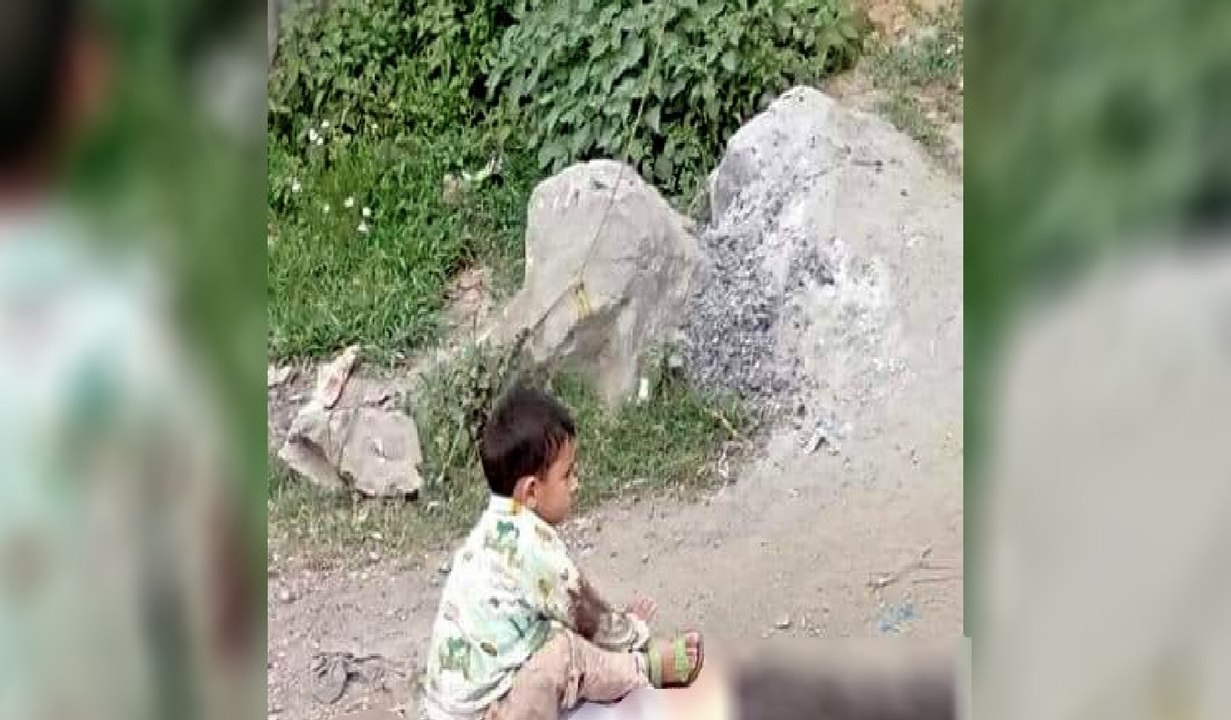 JK: Police save 3-year-old from getting hit by bullets