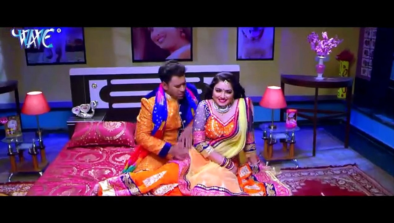Nirahua amrapali kissing scene, bhojpuri world